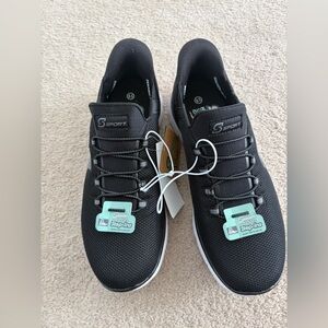 Women’s Black step ins sketchers Sneakers